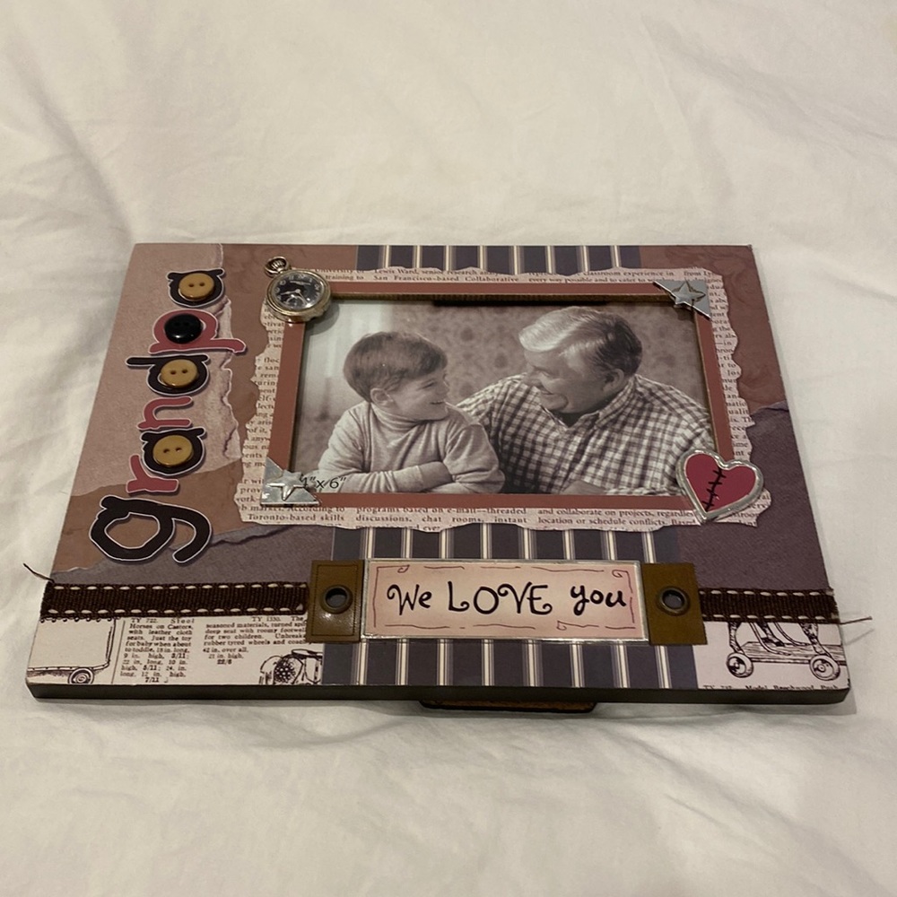 Key point We Love You Grandpa, picture frame